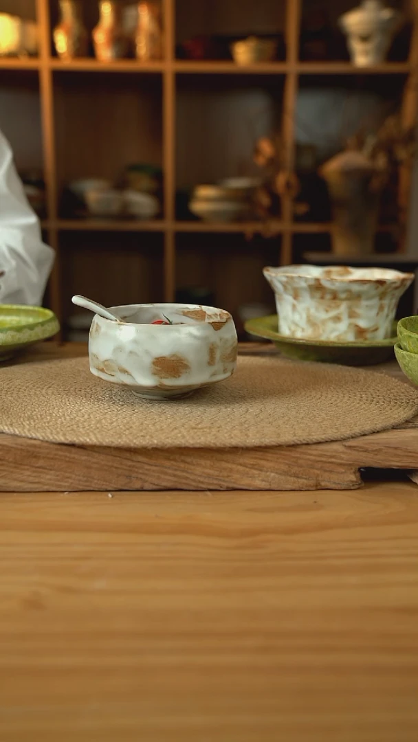 粉影系列的钵钵米饭碗+勺子