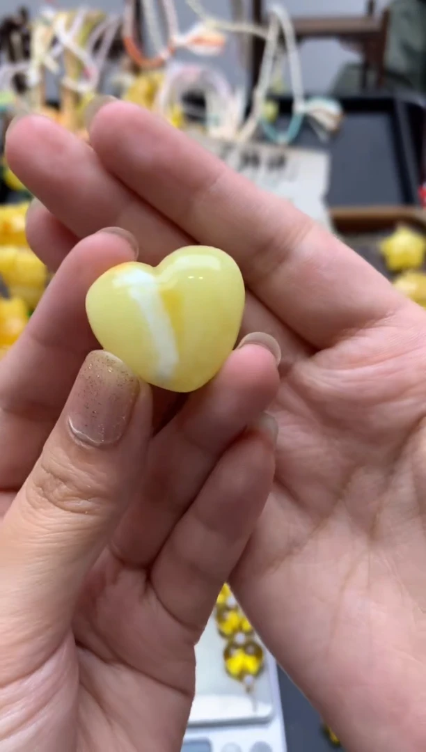 未镶嵌琥珀珠宝奇石130琥珀蜜蜡微瑕品