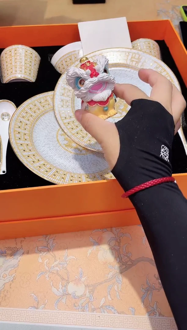 瓷片694************
