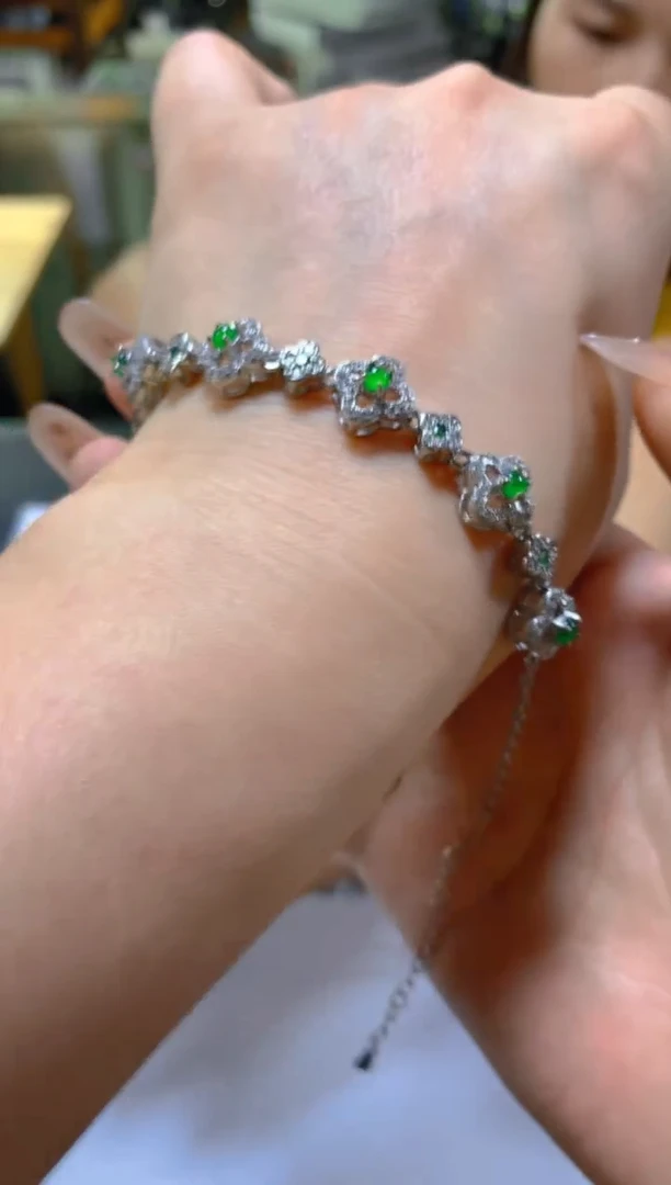 未镶嵌手链翡翠多样性发一