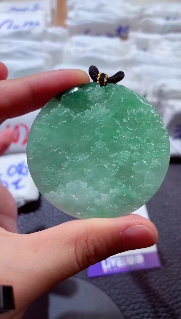 颈饰未镶嵌翡翠00006486