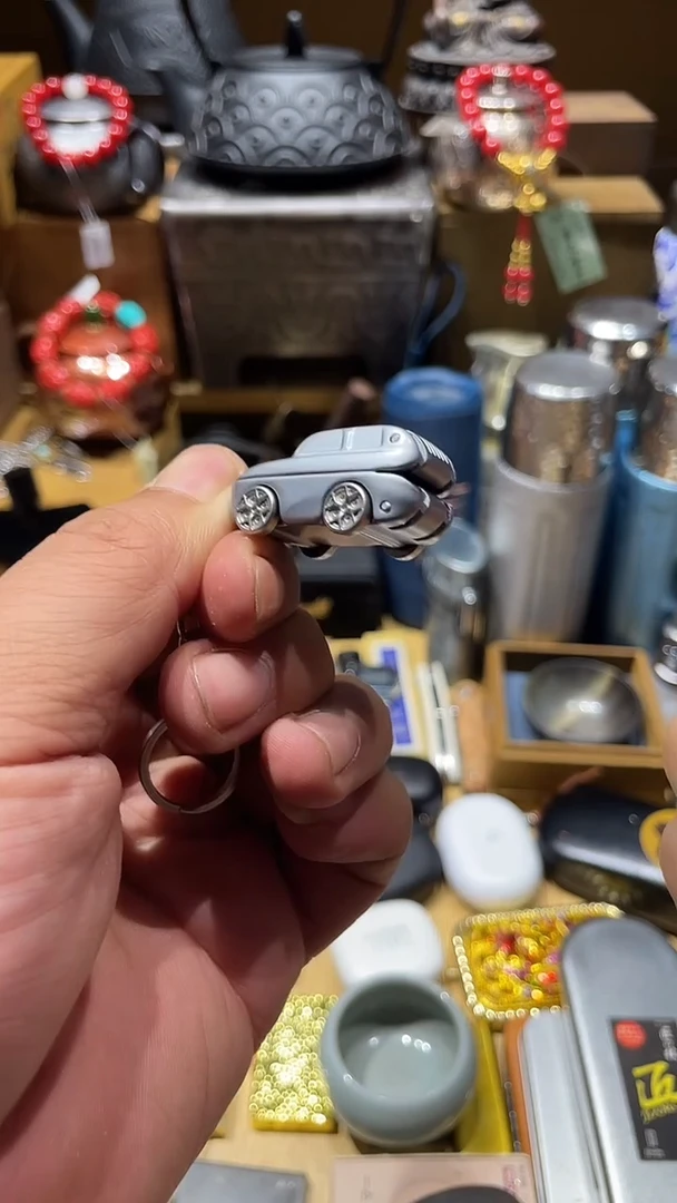 瓷片闪购商品 如图所示