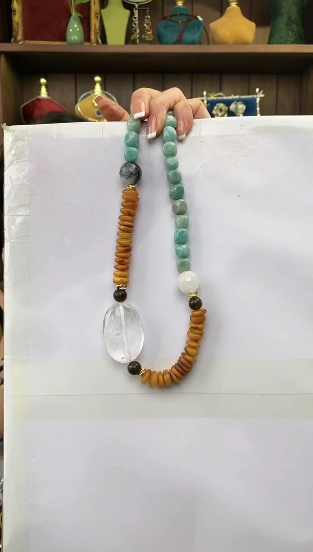 未镶嵌颈饰琥珀多样性发一