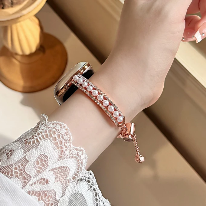 苹果iwatchS10/9/8/7手表带珍珠闪钻小香风6/5轻奢4/SE手链式女款