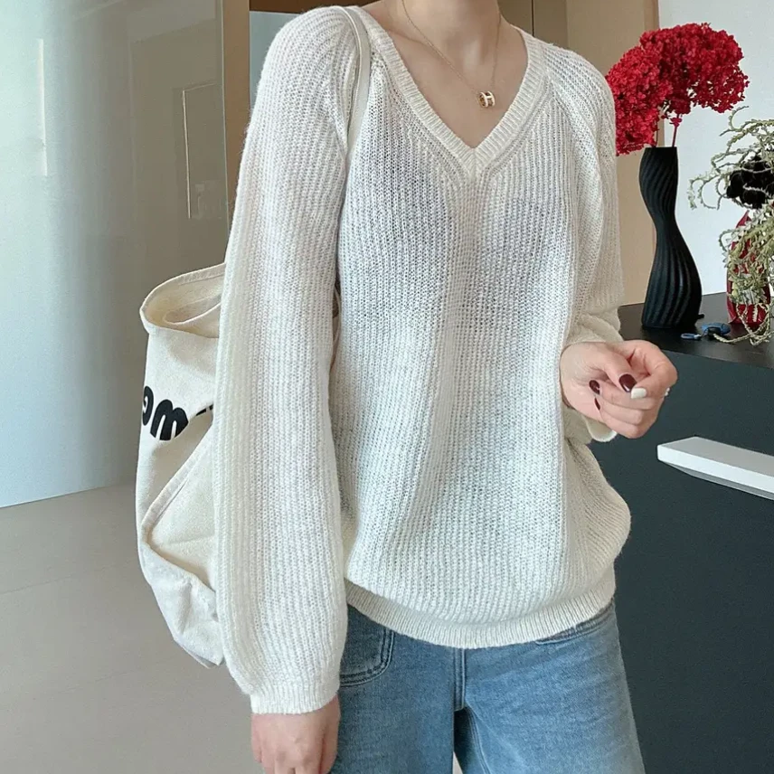 设计感慵懒风V领针织毛衣2025春季新款温柔舒适百搭宽松显瘦上衣
