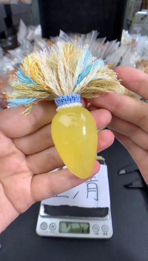 琥珀未镶嵌珠宝奇石1