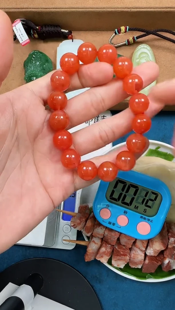 未镶嵌颈饰玛瑙/玉髓用****6南红手串