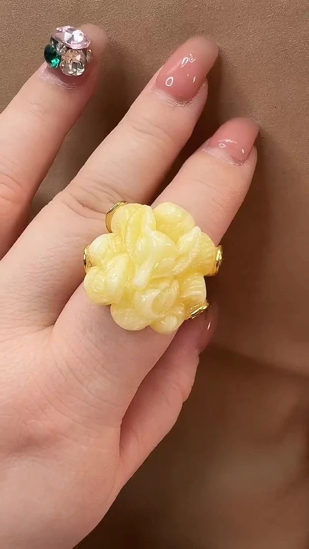 琥珀颈饰未镶嵌戒指