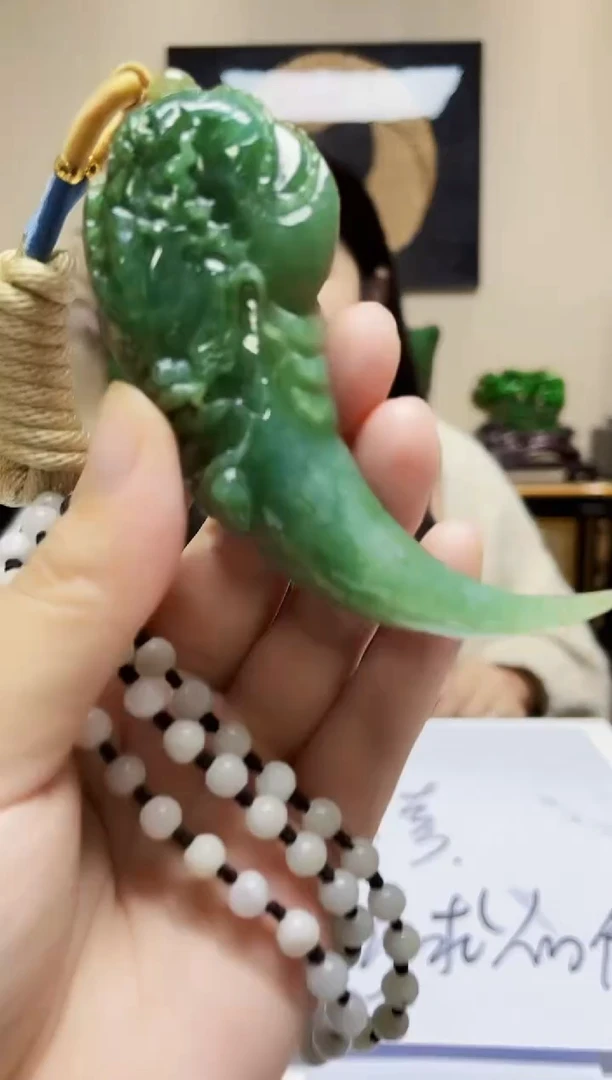 未镶嵌定制翡翠吊坠63