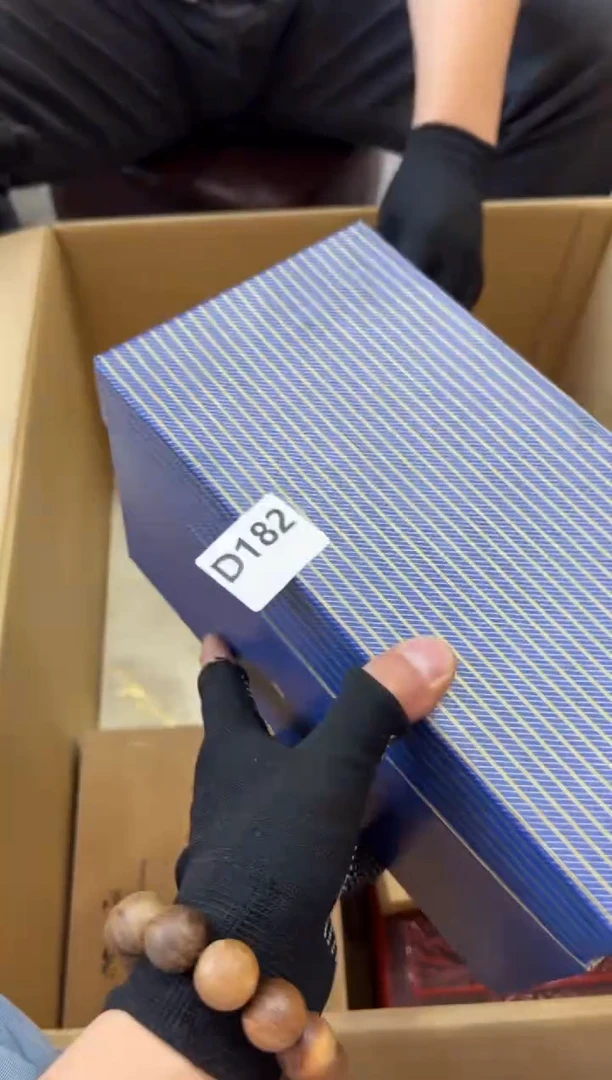 瓷片?***房182中古商品，谨慎参拍