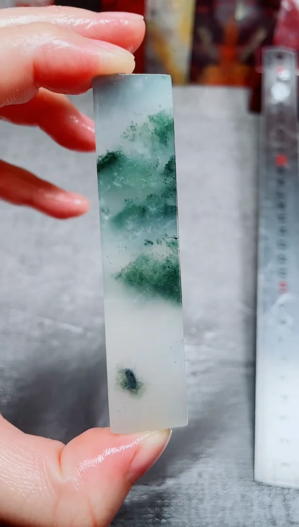 玉桂林鸡血玉素章1.8左右25