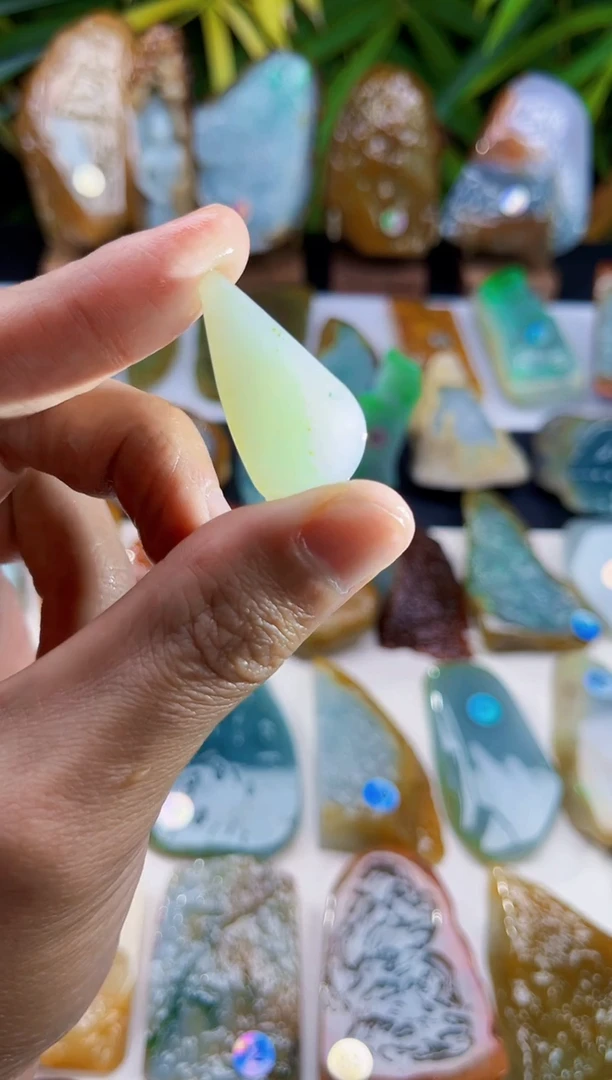 未镶嵌定制翡翠1