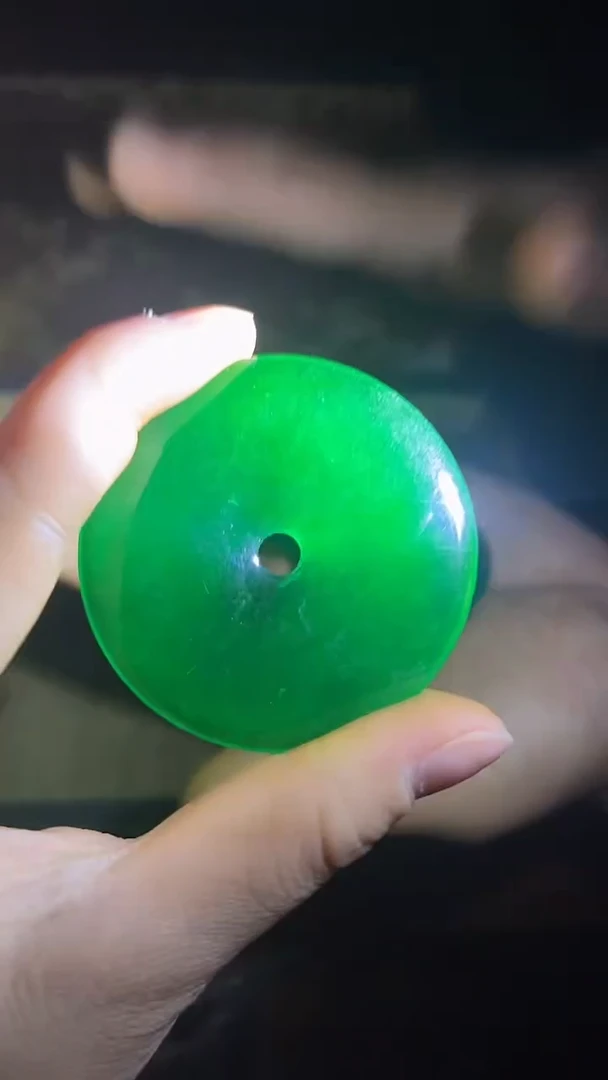 和田玉未镶嵌把件平安扣.1件.绿