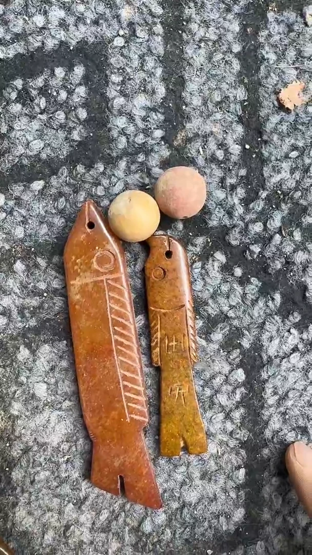 未镶嵌和田玉挂件1