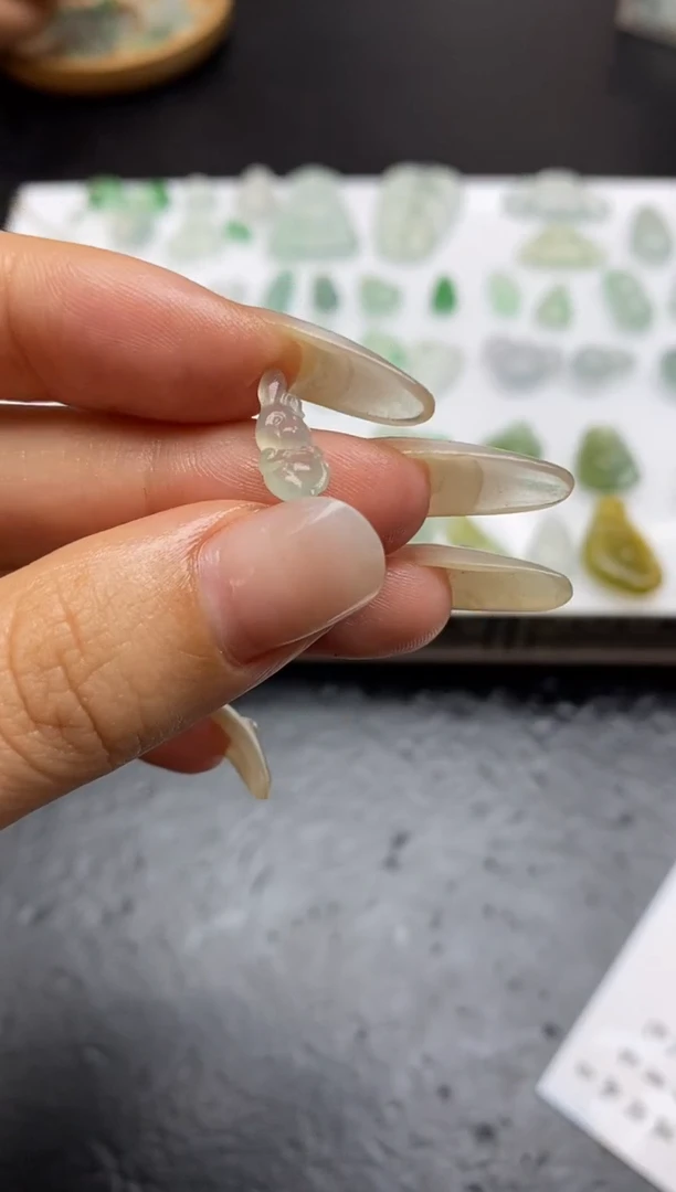 定制翡翠未镶嵌翡翠毛货~