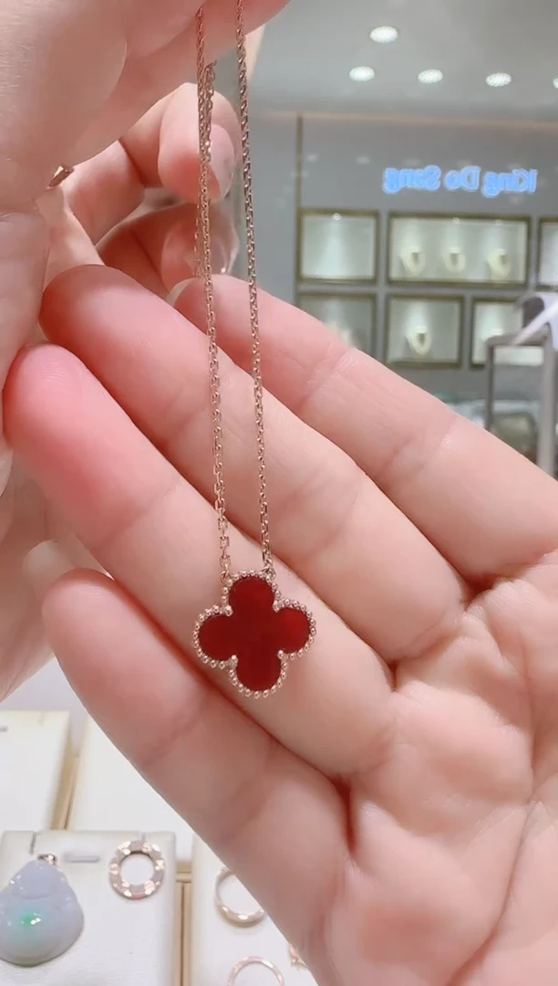 18K金镶嵌颈饰玛瑙/玉髓套链
