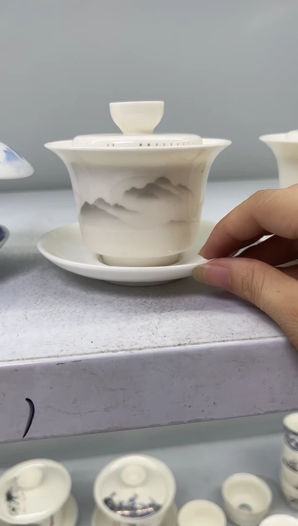 马蹄小蝶360出水远山悬停盖碗