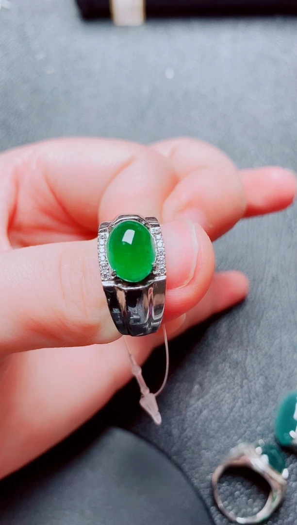 银S925镶嵌戒指翡翠1111