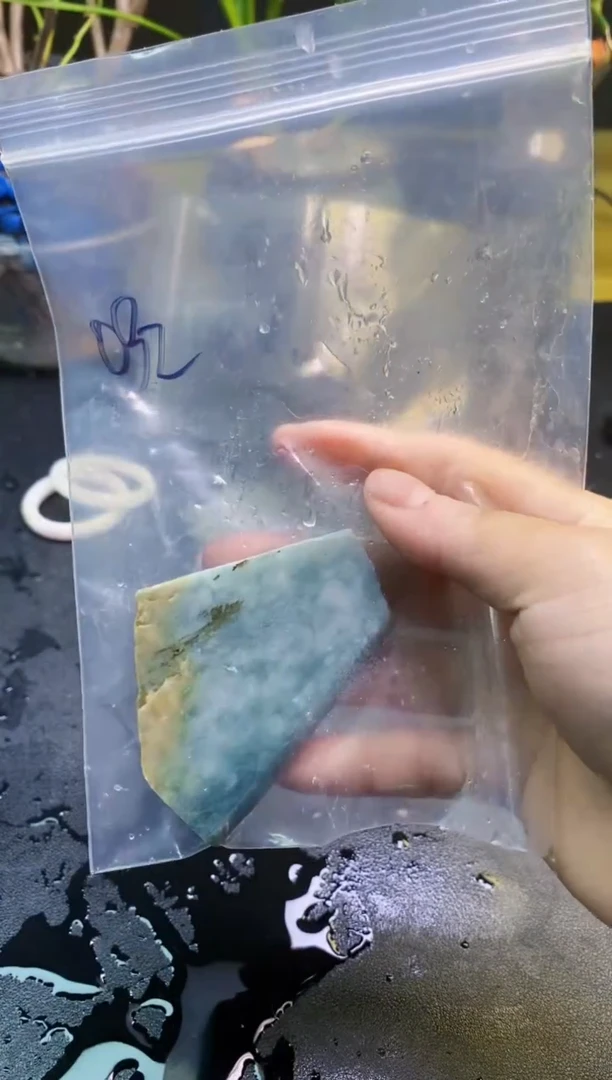 翡翠未镶嵌颈饰天然翡翠092