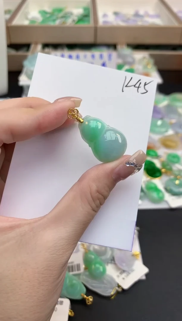 颈饰未镶嵌翡翠天然缅甸a货翡翠