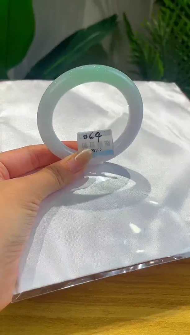未镶嵌手镯翡翠退货标签需完好-064