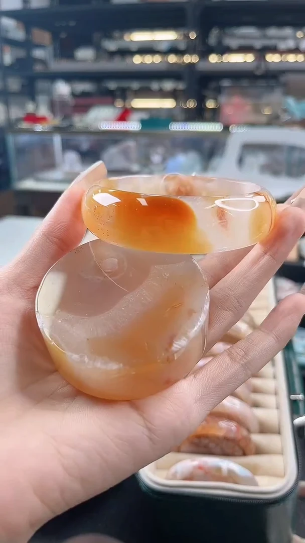 未镶嵌手镯石英质玉63圈口（赠品镯心）3009399