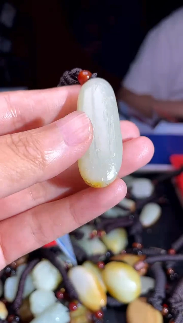 和田玉未镶嵌挂件1