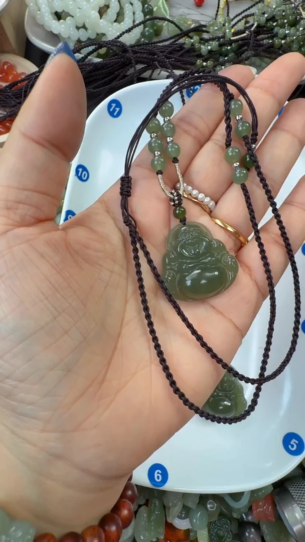 颈饰未镶嵌和田玉A5多样性发其一