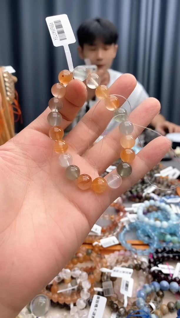 水晶手链未镶嵌彩兔毛
