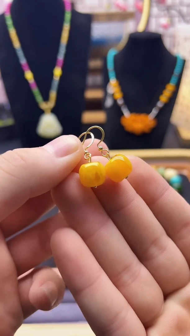 【闪购商品】蜜蜡耳饰14K金镶嵌E01