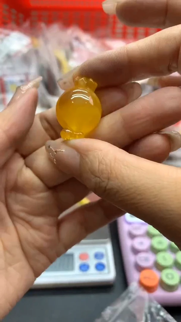 未镶嵌琥珀珠宝奇石163