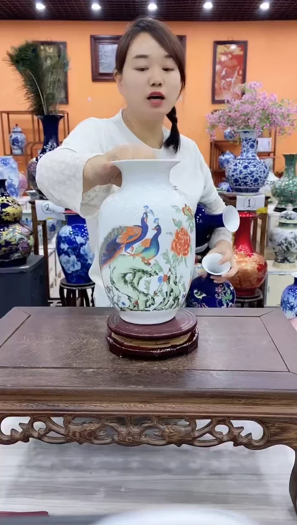 摆件夜光金翎玉羽瓷瓶+旋转底座