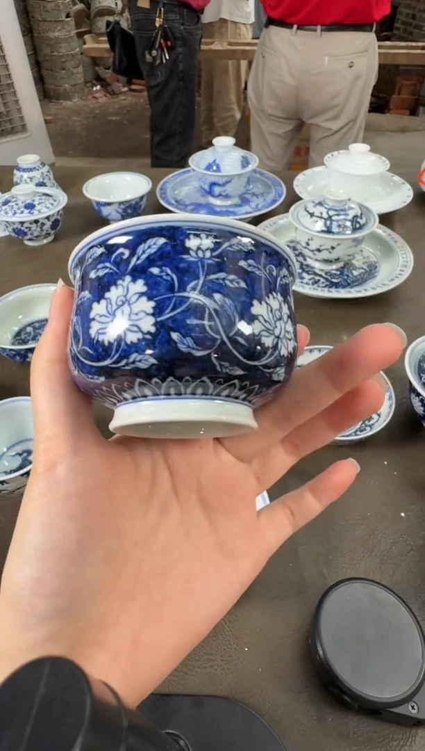 杯子三方器合蓝底牡丹炉式杯