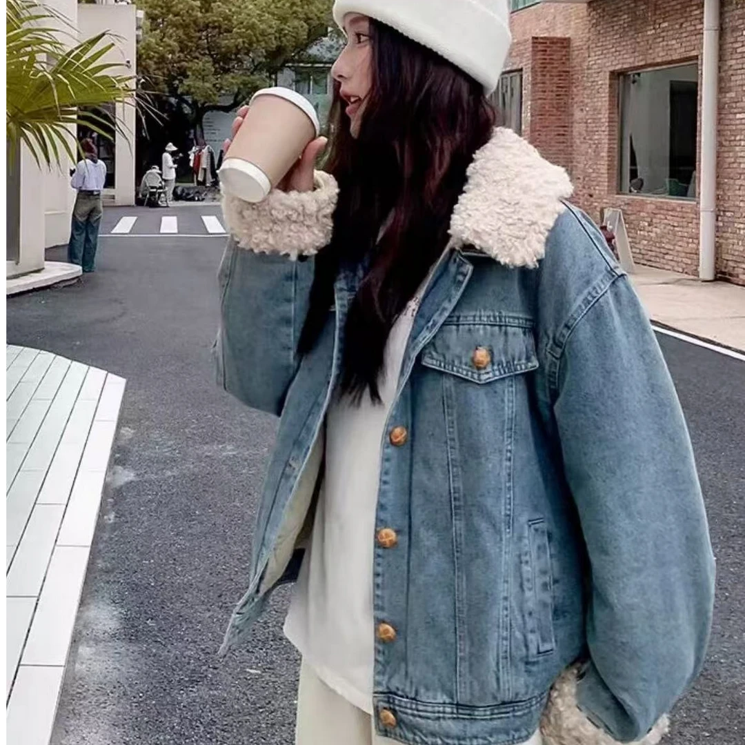 牛仔羊羔绒翻领外套