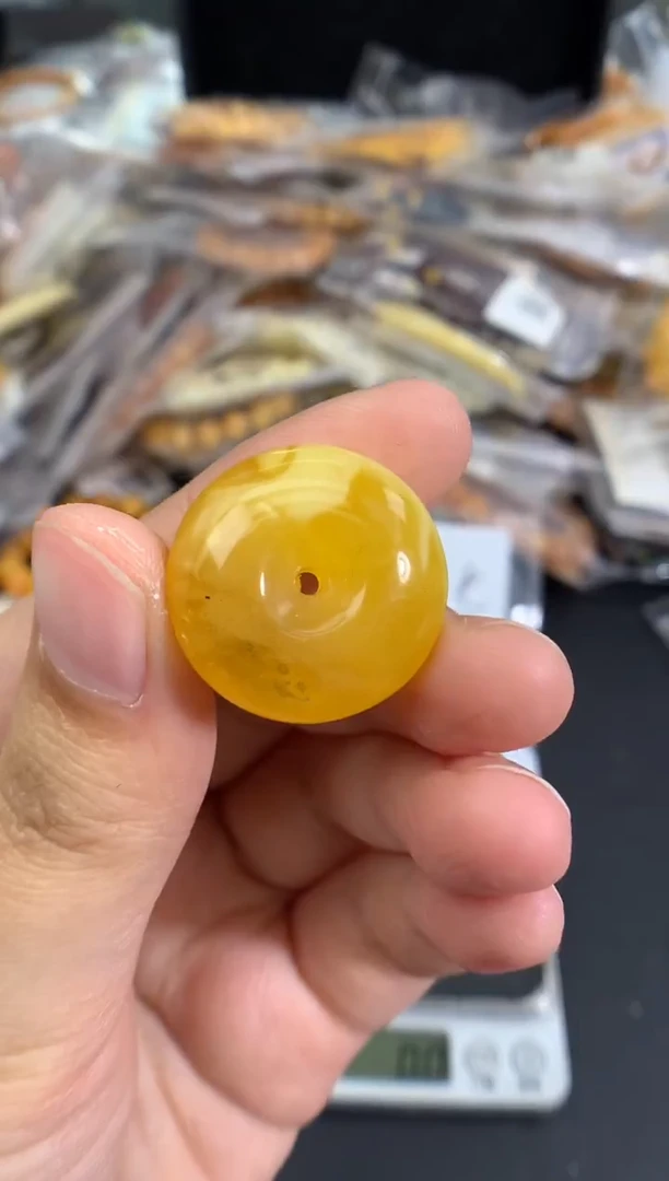 蜜蜡未镶嵌珠宝奇石1