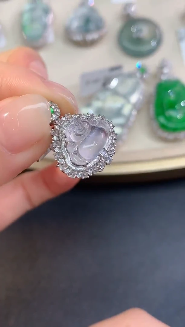 吊坠(不含链)18K金镶嵌翡翠吊坠A1|6800