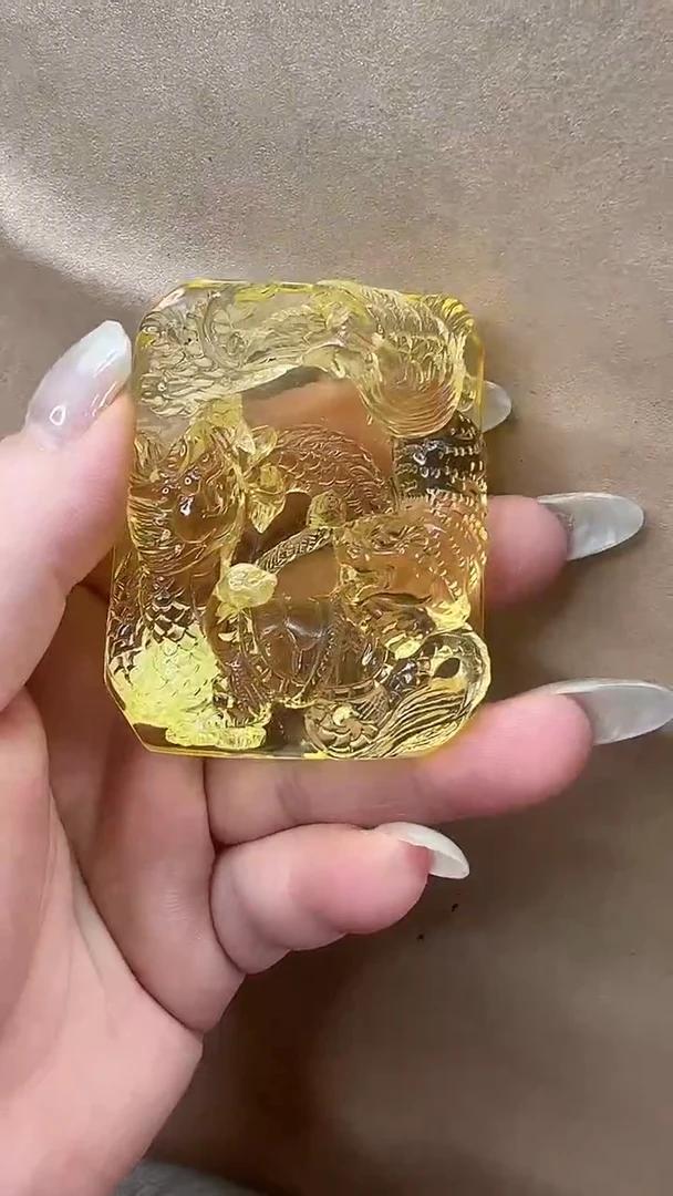 琥珀颈饰未镶嵌吊坠