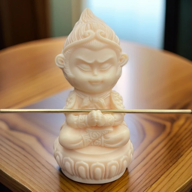 象牙果孙悟空齐天大圣斗战胜佛猴子摆件车载办公茶宠装饰工艺品