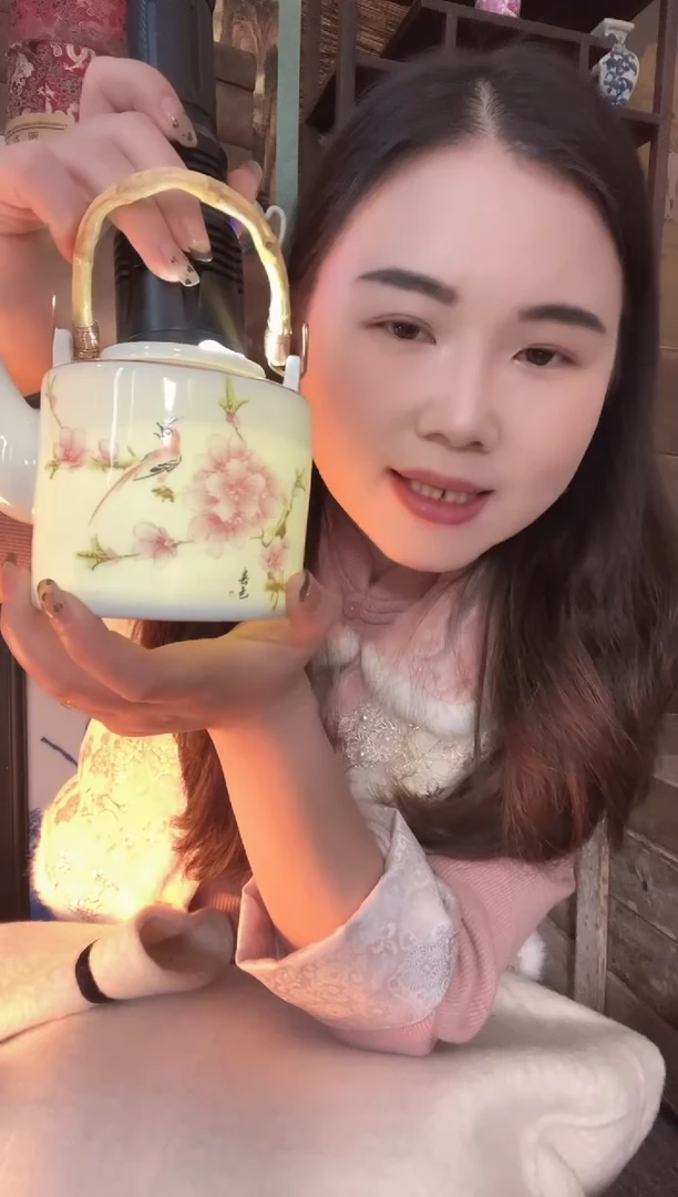 陶景德镇陶瓷摆件J405
