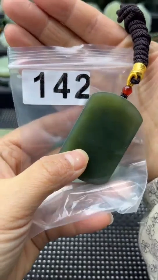 未镶嵌和田玉珠宝半成品牌子