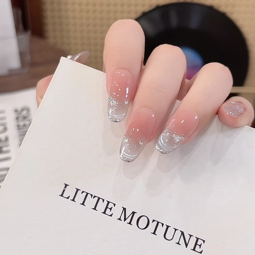 【蓝月】小末汀显白美甲渐变贴钻亮片微笑猫眼气质简约温柔穿戴甲