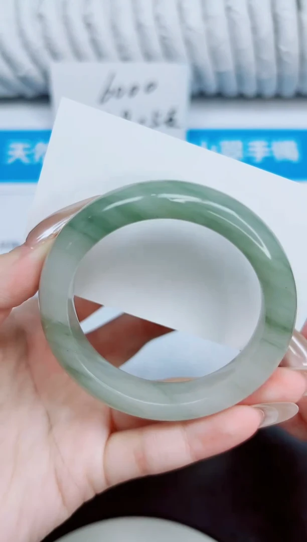 未镶嵌手镯石英质玉48/52
