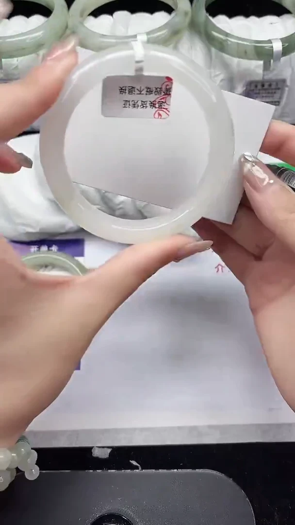 未镶嵌手镯石英质玉244-56/57