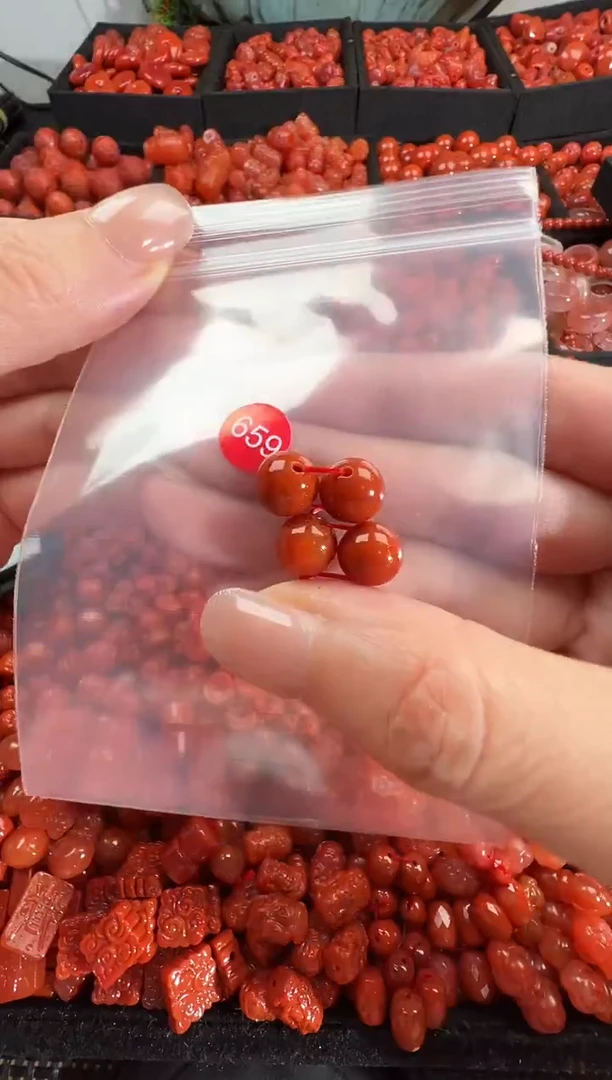 颈饰钛钢南红玛瑙1