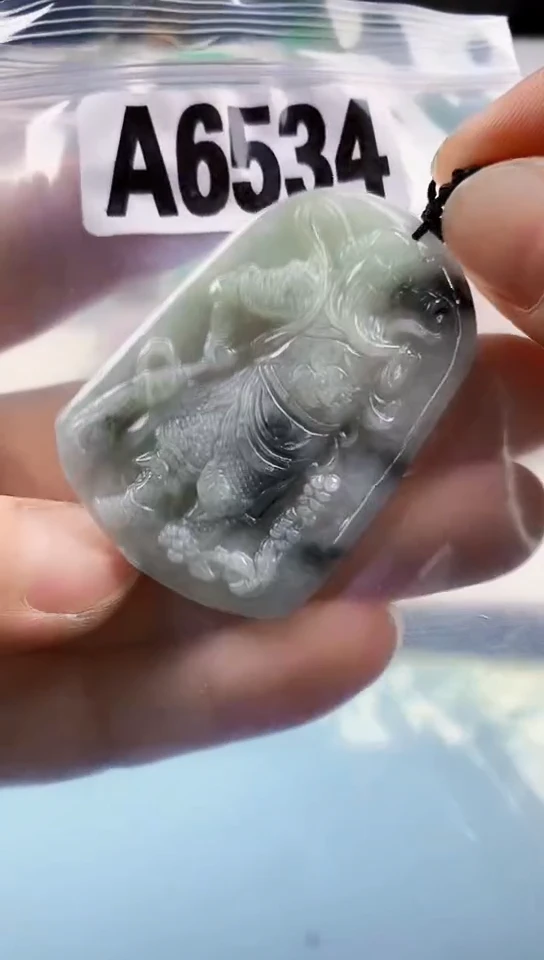 翡翠未镶嵌颈饰天然翡翠吊坠挂件