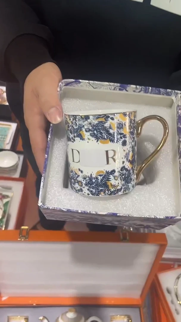 杯鸿辉家品牌瓷器，京东包邮！