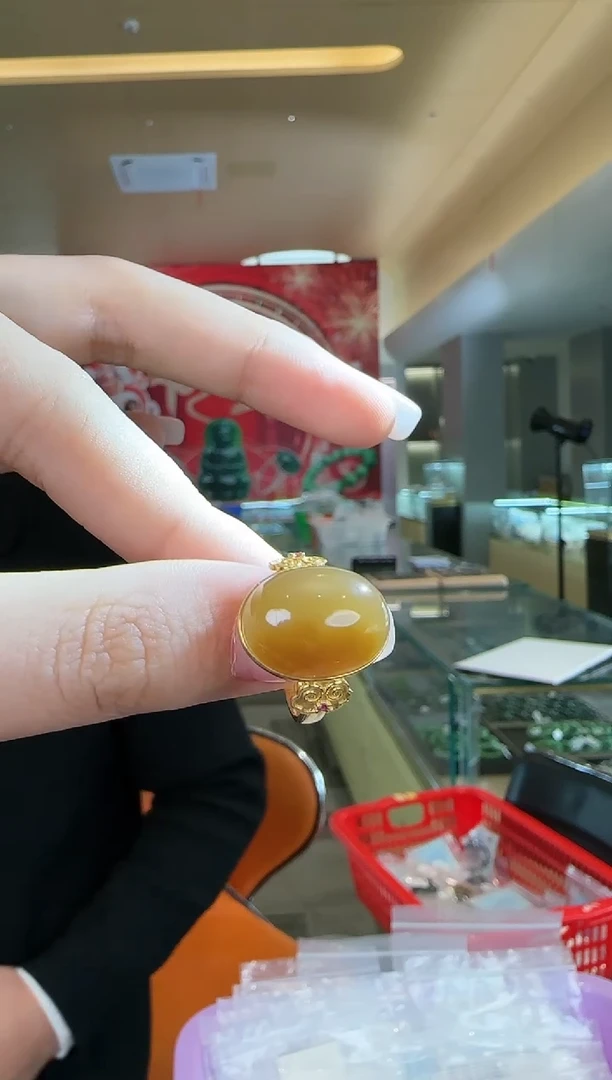 【闪购商品】和田玉戒指18K金镶嵌0121-007