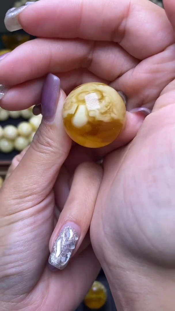 【闪购商品】琥珀裸石未镶嵌葵. 49