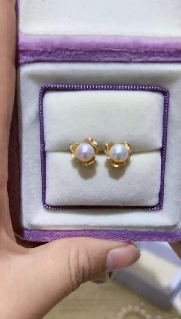 【闪购商品】淡水珍珠耳钉银S925镶嵌45淡水珍珠58.88