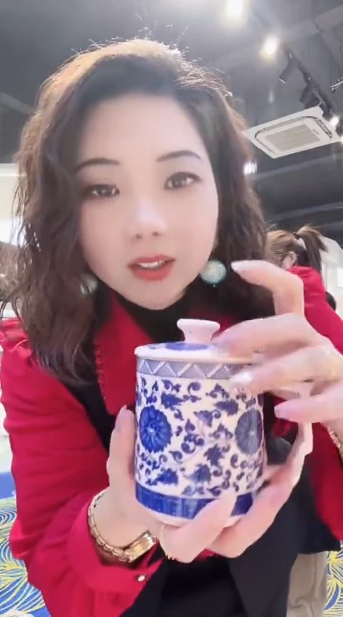 景德镇陶瓷高端茶杯有茶杯和茶漏